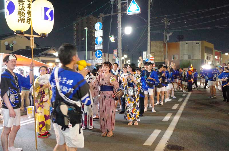 びんずる踊りの様子