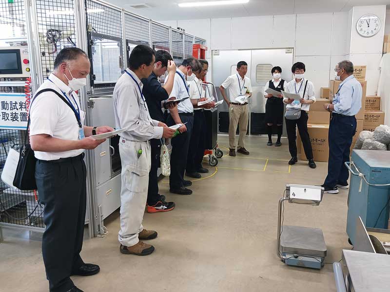 長野県農業教育研究会の土質試験の様子